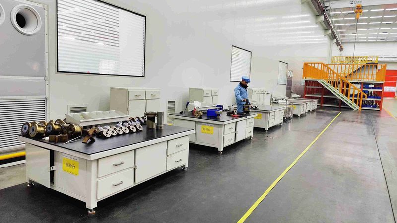 大型落地式离心机安装：地基偏差0.5毫米就可能导致整机报废